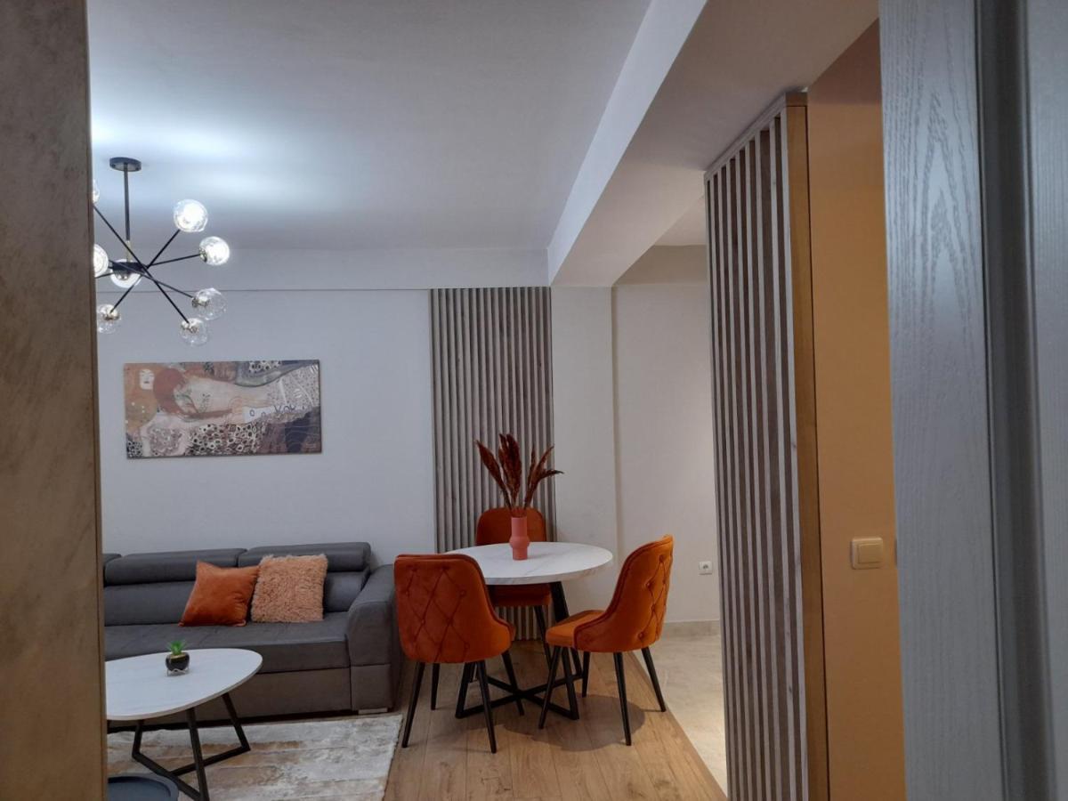 Centar Two Apartment สโกเปีย ภายนอก รูปภาพ