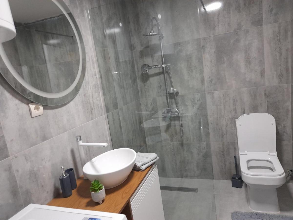 Centar Two Apartment สโกเปีย ภายนอก รูปภาพ